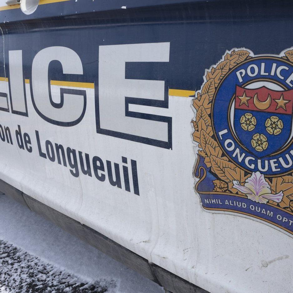 Resident near Montreal injured in home invasion, struck with handgun